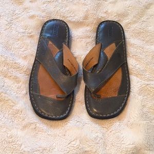 EUC Born sandals